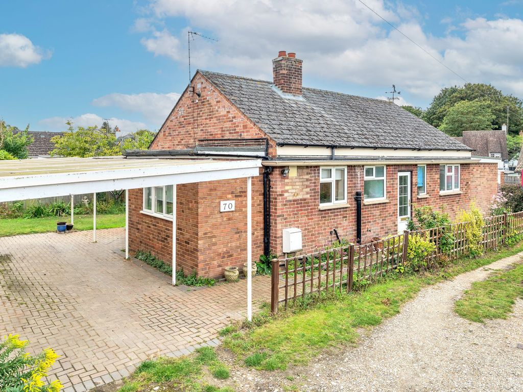 2 bed detached bungalow for sale in Orchard Road, Melbourn SG8, £