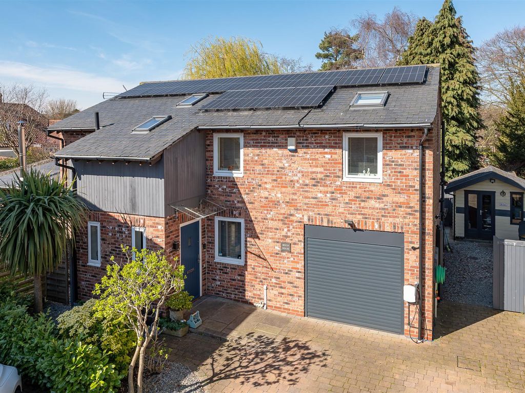 4 bed detached house for sale in Orchard Garth, Copmanthorpe, York YO23 Zoopla