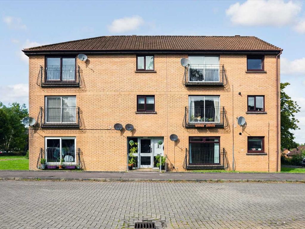 2 bed flat for sale in Cromarty Place, Brancumhall, East Kilbride G74