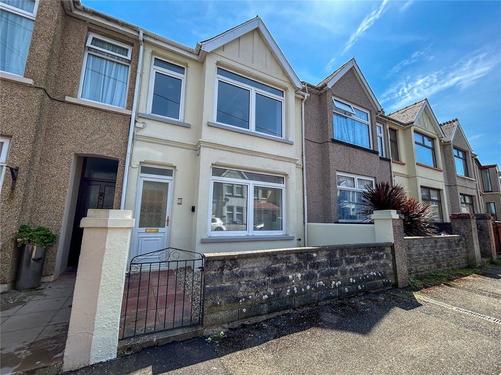 2 bed terraced house for sale in Starbuck Road, Aberdaugleddau