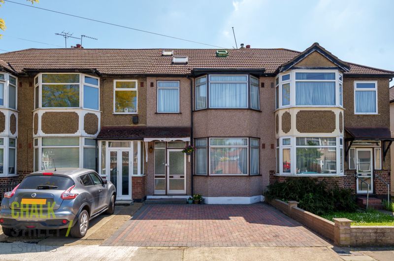 4 bed terraced house for sale in Amery Gardens, Gidea Park RM2 Zoopla