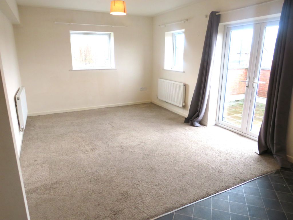 2 bed flat to rent in Lichfield Road, Walsall Wood, Walsall WS9, £625