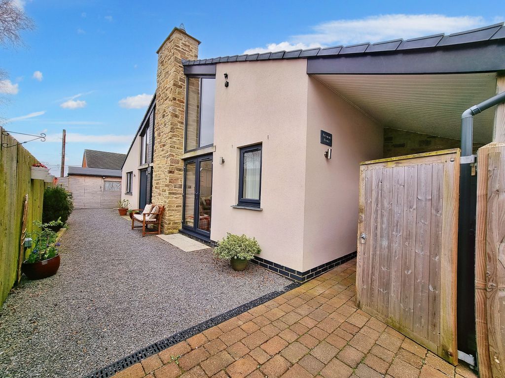 3 bed bungalow for sale in Stanley Street, Consett DH8 Zoopla