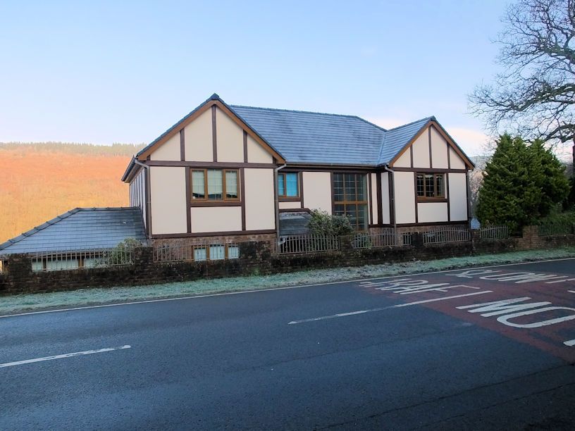 6 bed detached house for sale in Lletty Dafydd, Clyne, Neath SA11 Zoopla