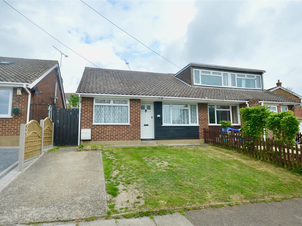 2 bed semidetached bungalow to rent in Lyndhurst Way, Istead Rise, Gravesend DA13 Zoopla