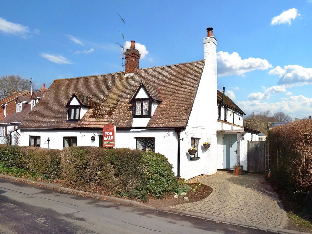 2 bed semidetached house for sale in Shephall Green, Stevenage, Hertfordshire SG2 Zoopla