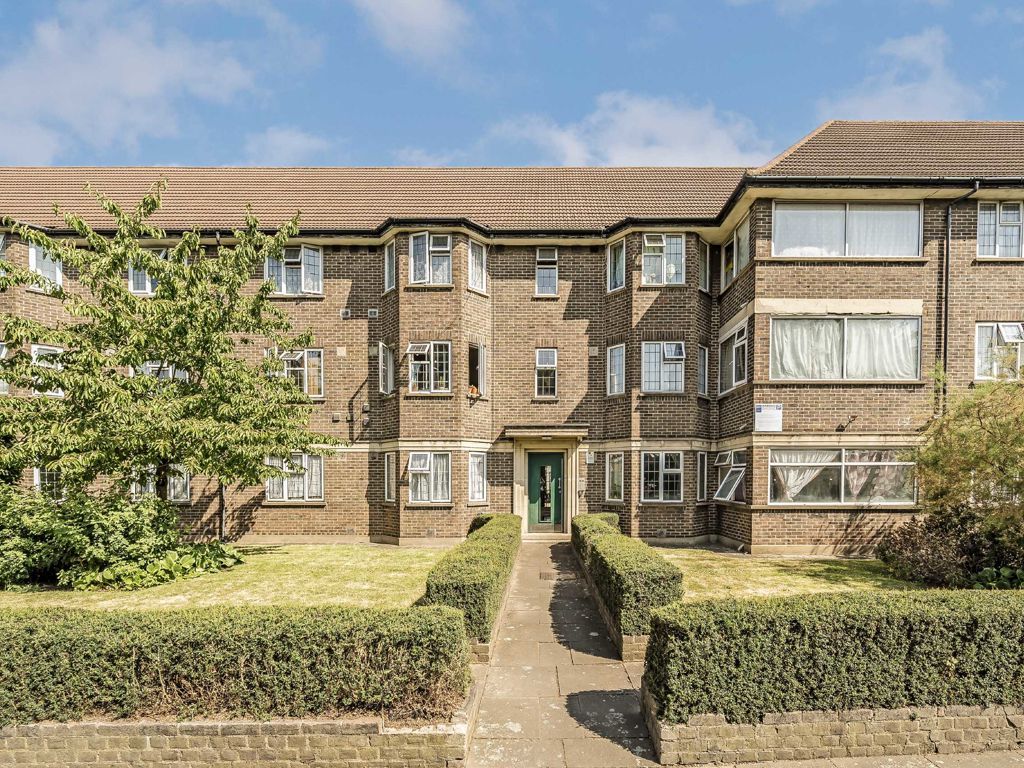 2 bed flat for sale in Great West Road, Hounslow TW5 Zoopla