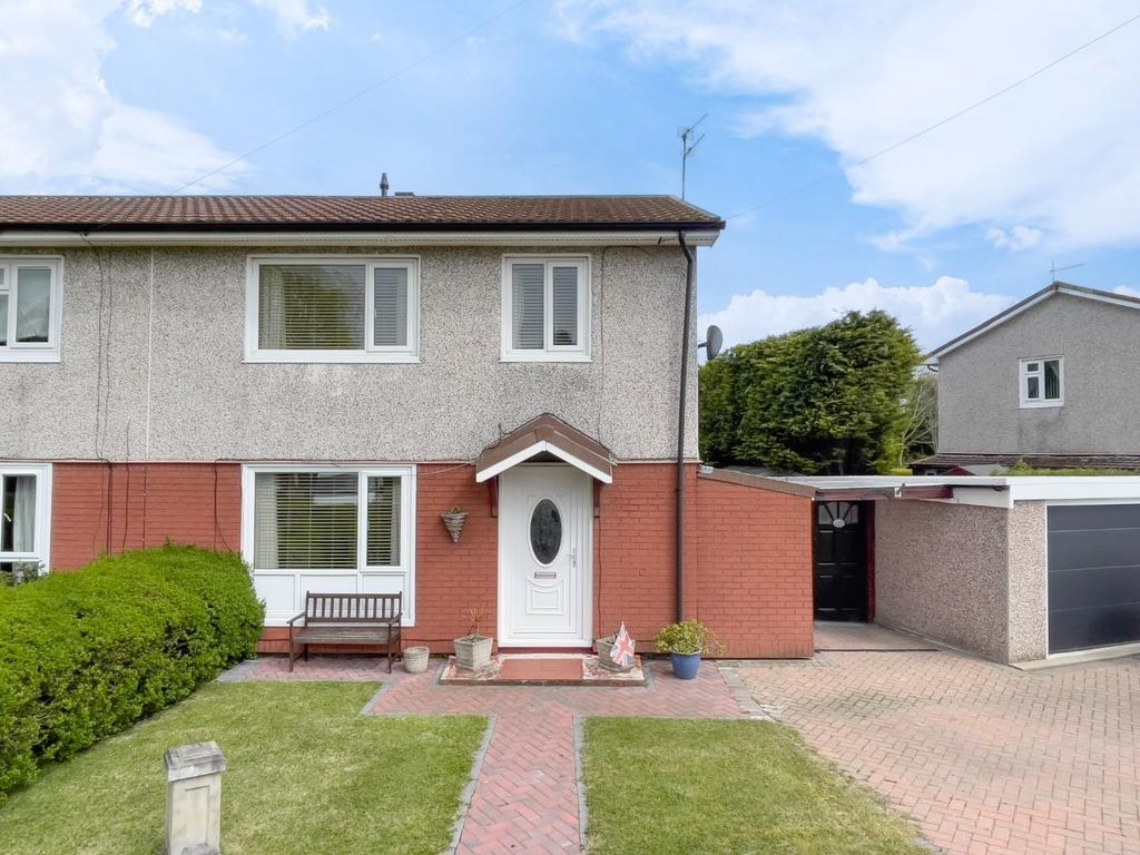 3 bed semidetached house for sale in Danebury Drive, York YO26 Zoopla