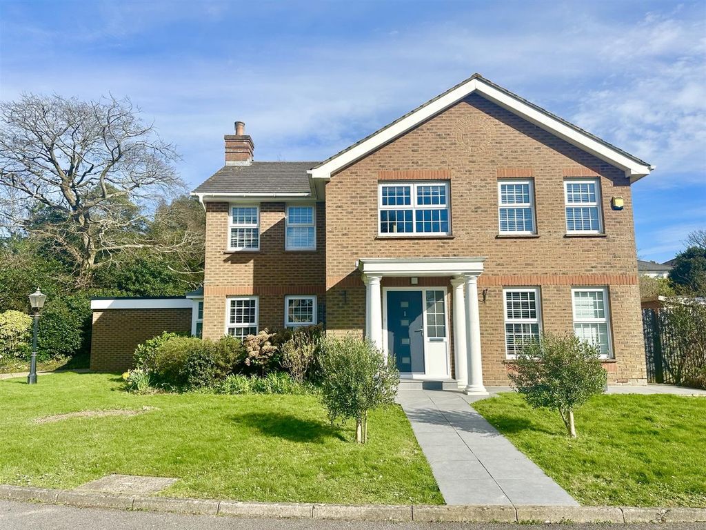 5 bed detached house for sale in Summer Hill, St. LeonardsOnSea TN38, £670,000 Zoopla