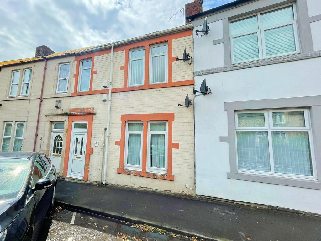 2 bed for sale in Warkworth Crescent, Newburn, Newcastle