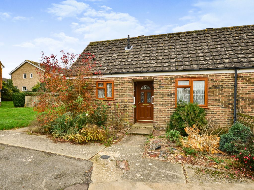 2 bed bungalow for sale in Little Chequers, Wye, Ashford, Kent TN25, £