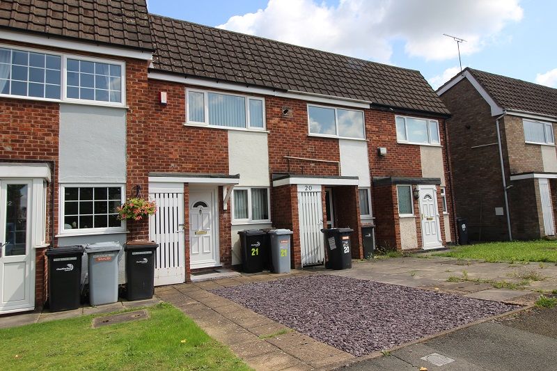 2 bed mews house to rent in Gresystone Park, Crewe, Cheshire CW1, £675