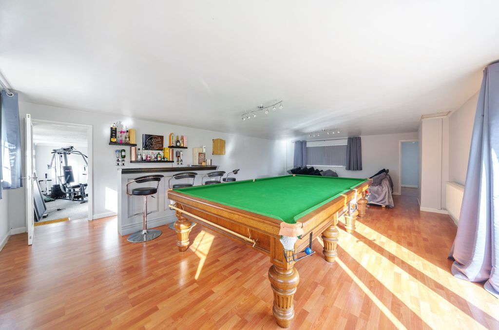 4 bed detached house for sale in Thames Avenue, Swindon SN25 Zoopla