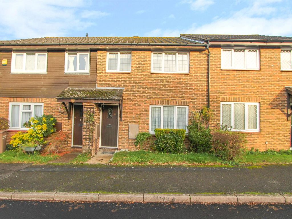 3 bed terraced house for sale in Sunkist Way, Wallington SM6, £450,000