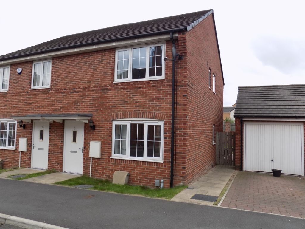 2 bed terraced house to rent in Cooper Street, Doncaster, South