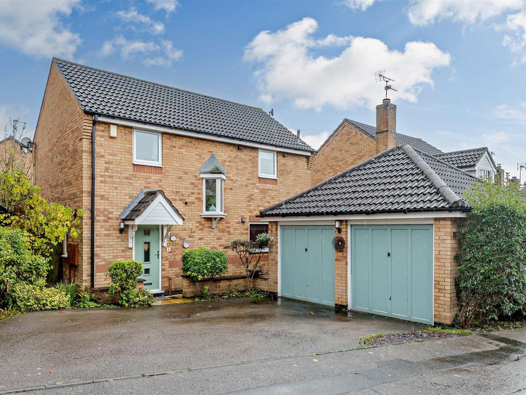 Buckingham Drive, Leicester LE2  