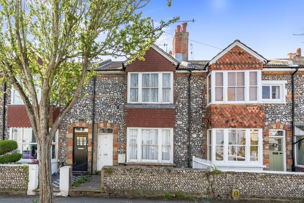 4 bed terraced house to rent in Wenban Road, Worthing, West Sussex BN11