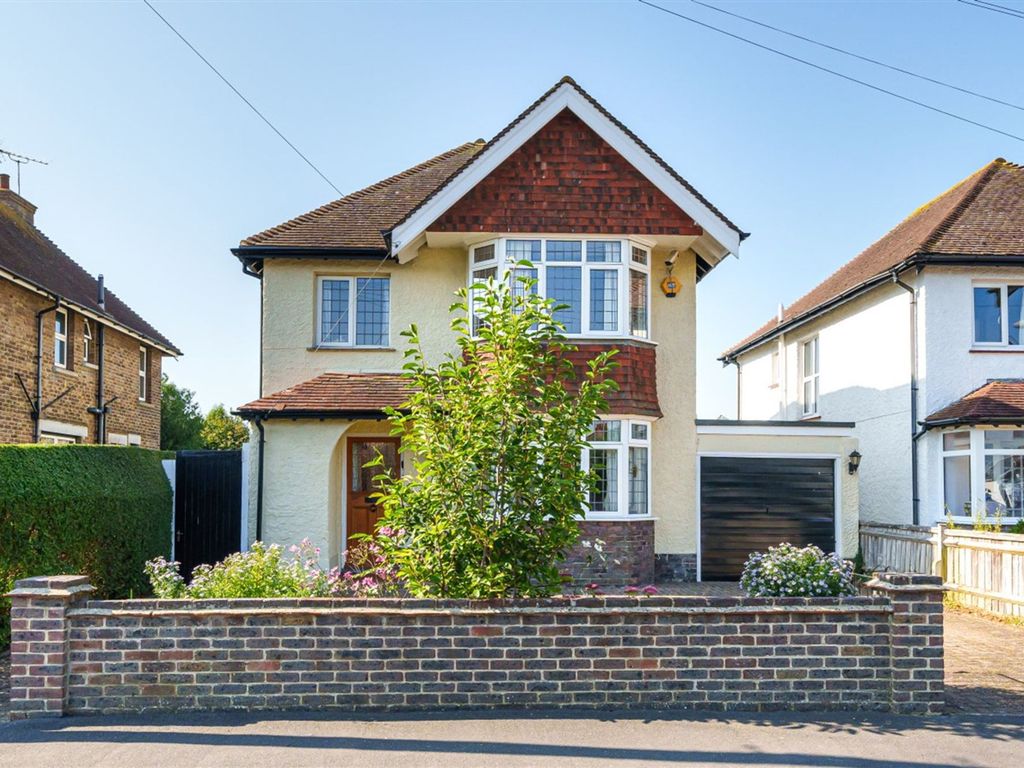 4 bed detached house for sale in Marshall Avenue, Bognor Regis PO21, £