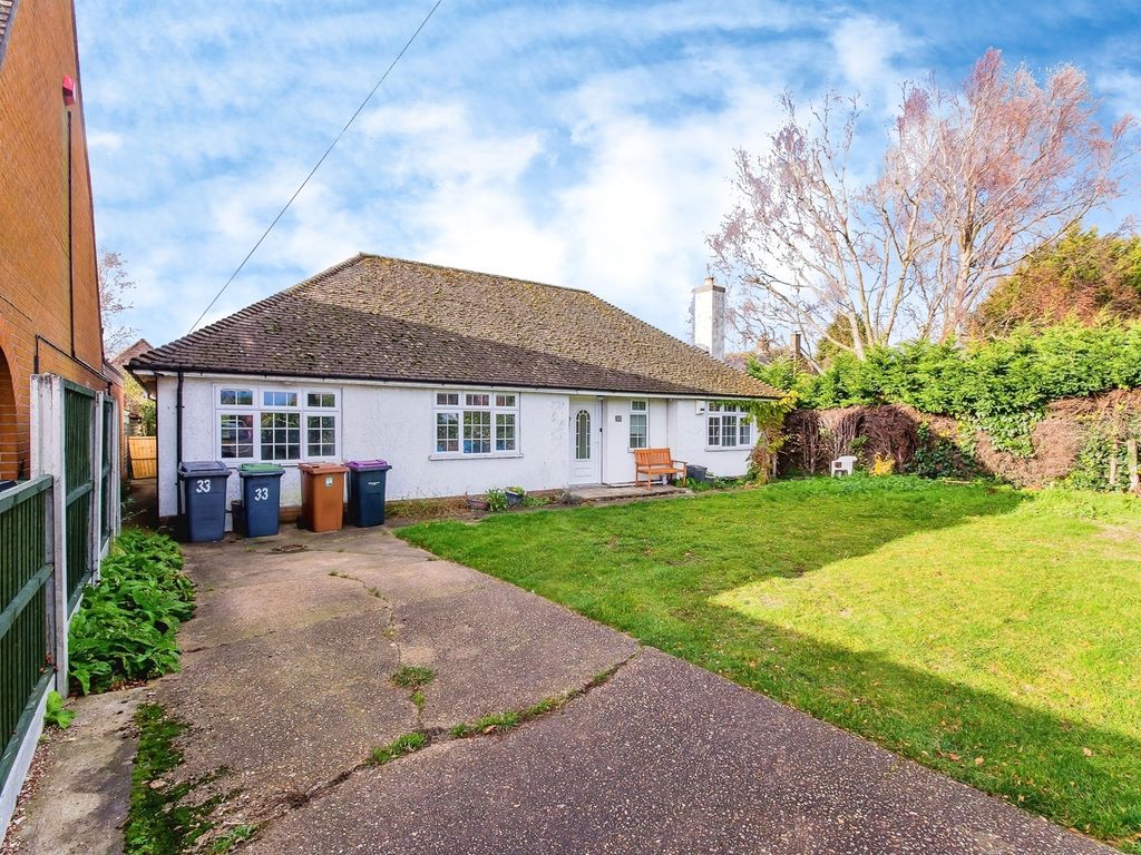 3 bed detached bungalow for sale in Lincoln Road, Ruskington, Sleaford