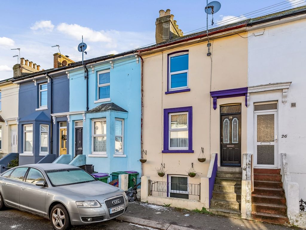 3 bed terraced house for sale in Queen Street, Folkestone CT20, £220,000 Zoopla