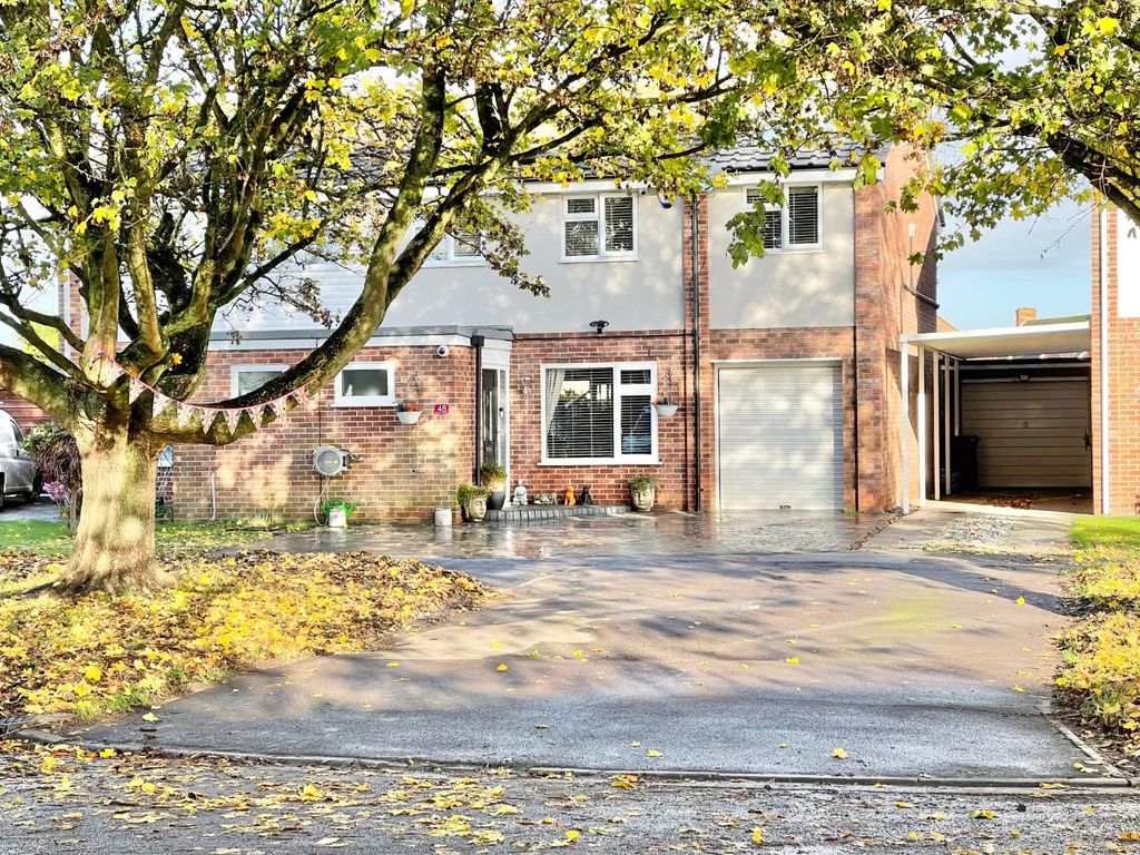 4 bed property for sale in Broadhurst Gardens, BurnhamOnSea TA8 Zoopla