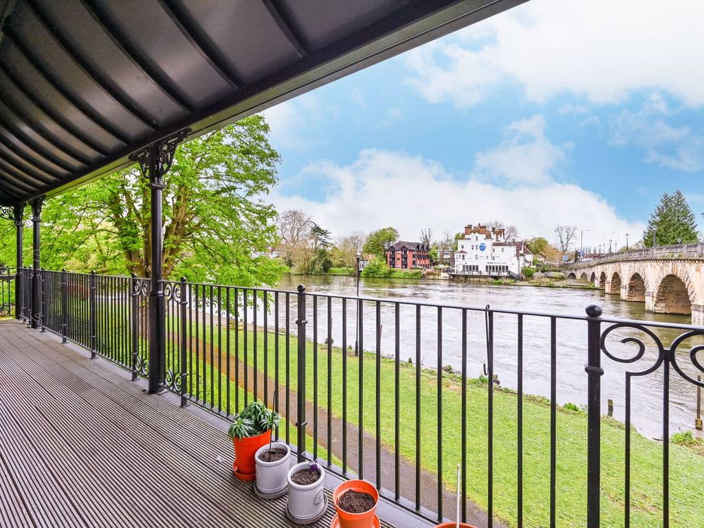 3 bed flat for sale in Taplow Quay, Maidenhead SL6, £950,000 Zoopla