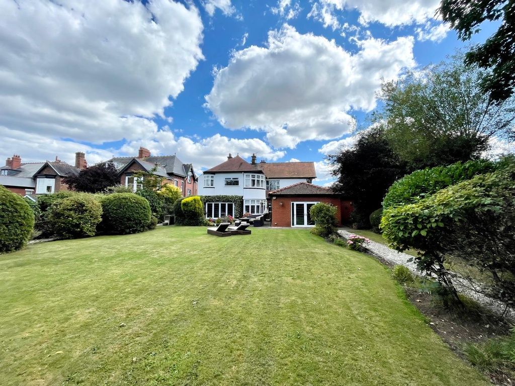 5 bed detached house for sale in Park Road, Hartlepool TS26 Zoopla