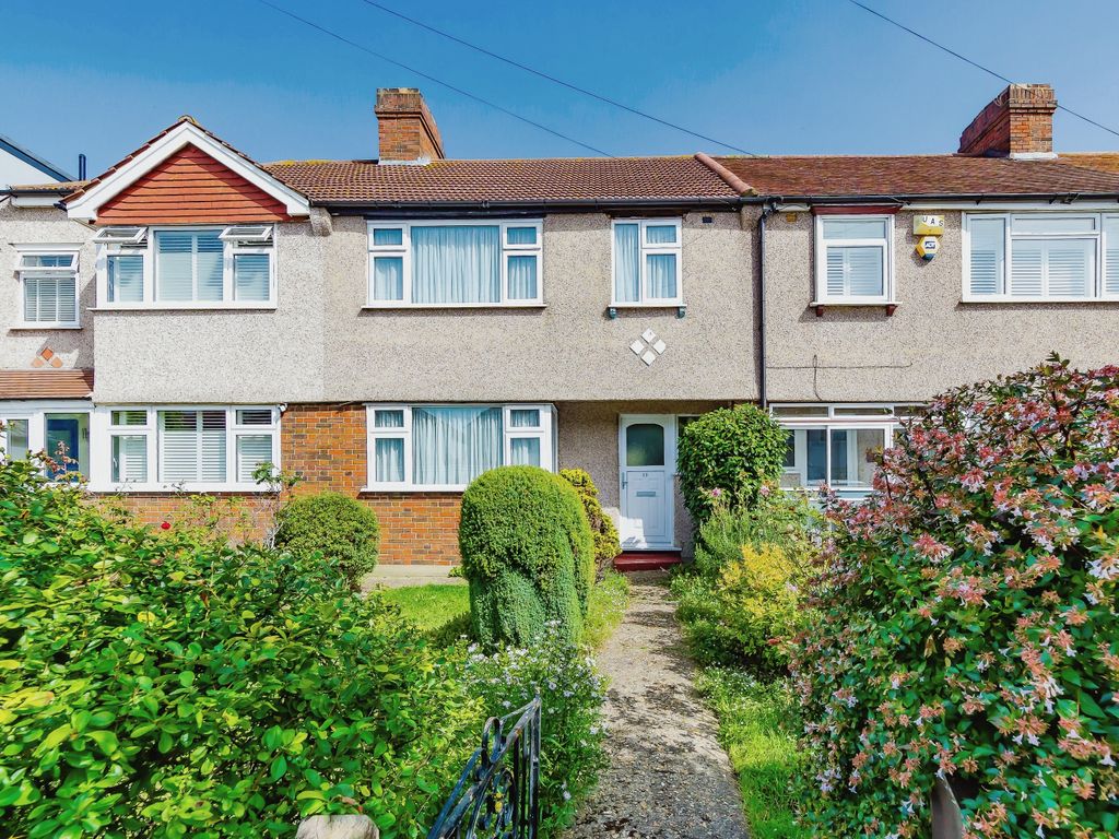 3 bed terraced house for sale in Lyndhurst Avenue, London SW16, £