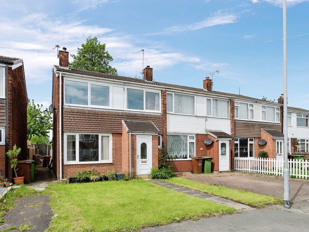 3 bed end terrace house for sale in Poplar Drive, Altofts, Normanton