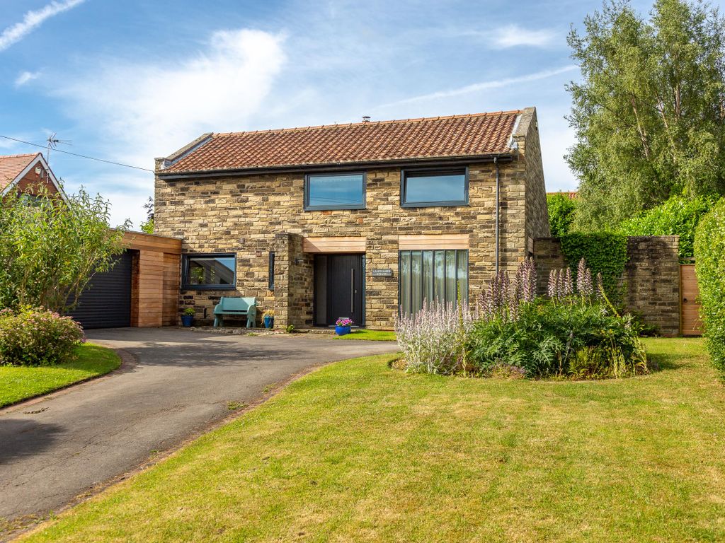 4 bed detached house for sale in Garman Carr Lane, Wistow, Selby YO8
