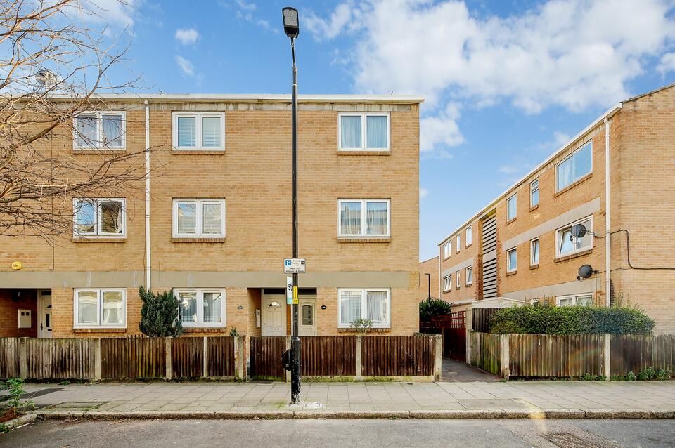 4 bed semidetached house for sale in Chatham Street, London SE17 Zoopla