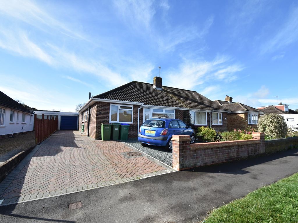 2 bed bungalow for sale in Blackbrook Road, Fareham, Hampshire PO15, £