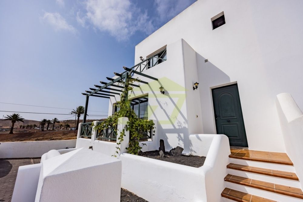 3 bed apartment for sale in Uga, Lanzarote, Spain Zoopla