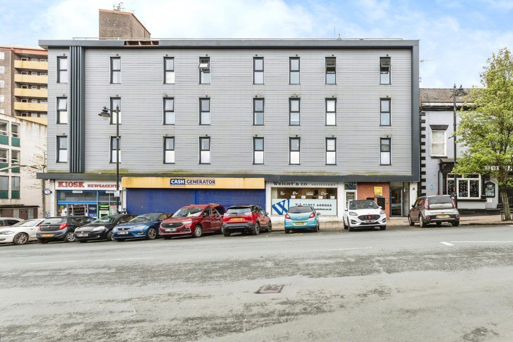 1 bed flat for sale in Apartment 1, Horse Fair, Pontefract WF8, £25,000