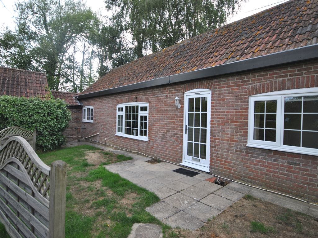2 bed cottage to rent in Fiddleford, Sturminster Newton DT10 Zoopla