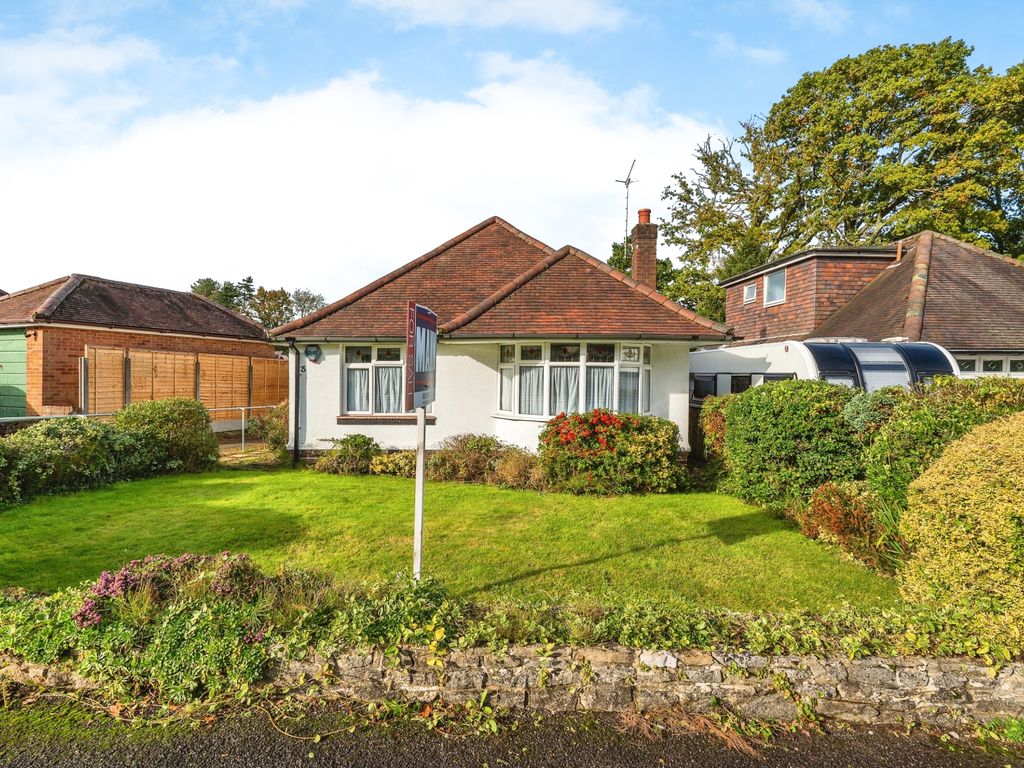 2 bed bungalow for sale in Copsewood Road, Ashurst, Southampton