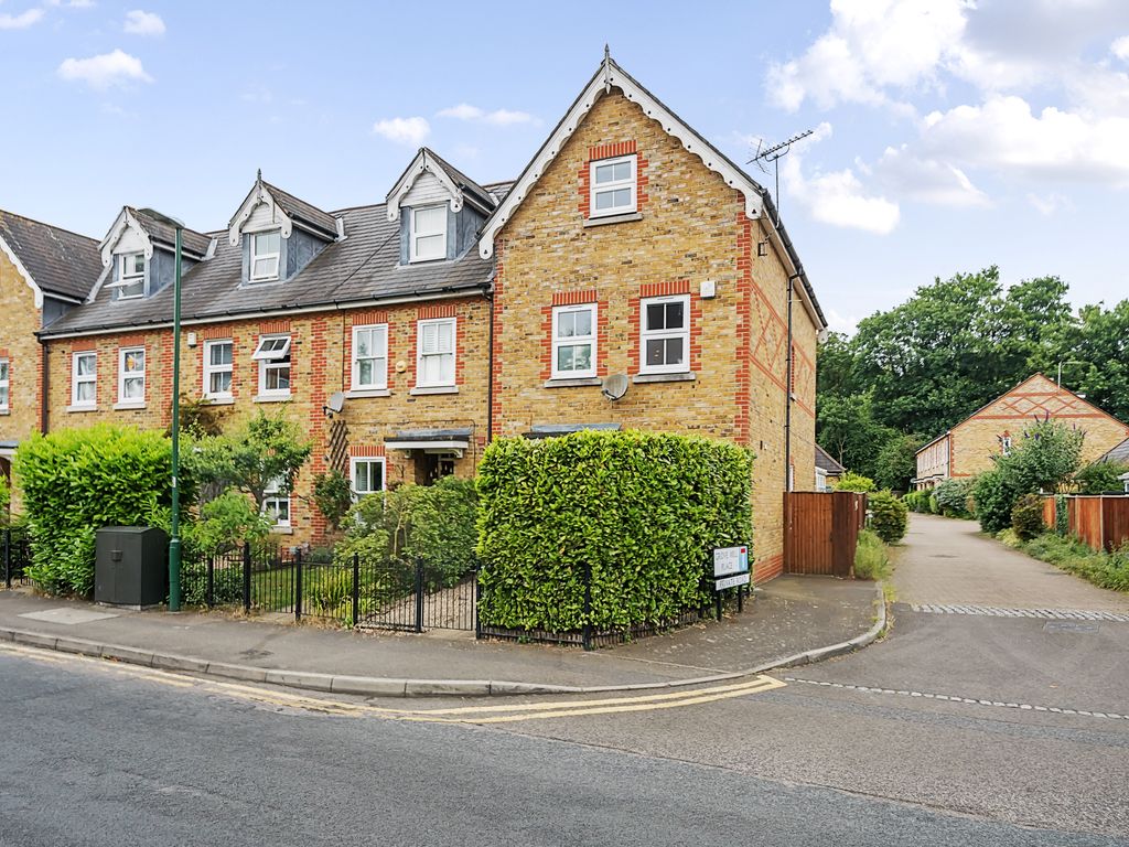 4 bed end terrace house for sale in Mill Lane, Carshalton SM5, £675,000 Zoopla