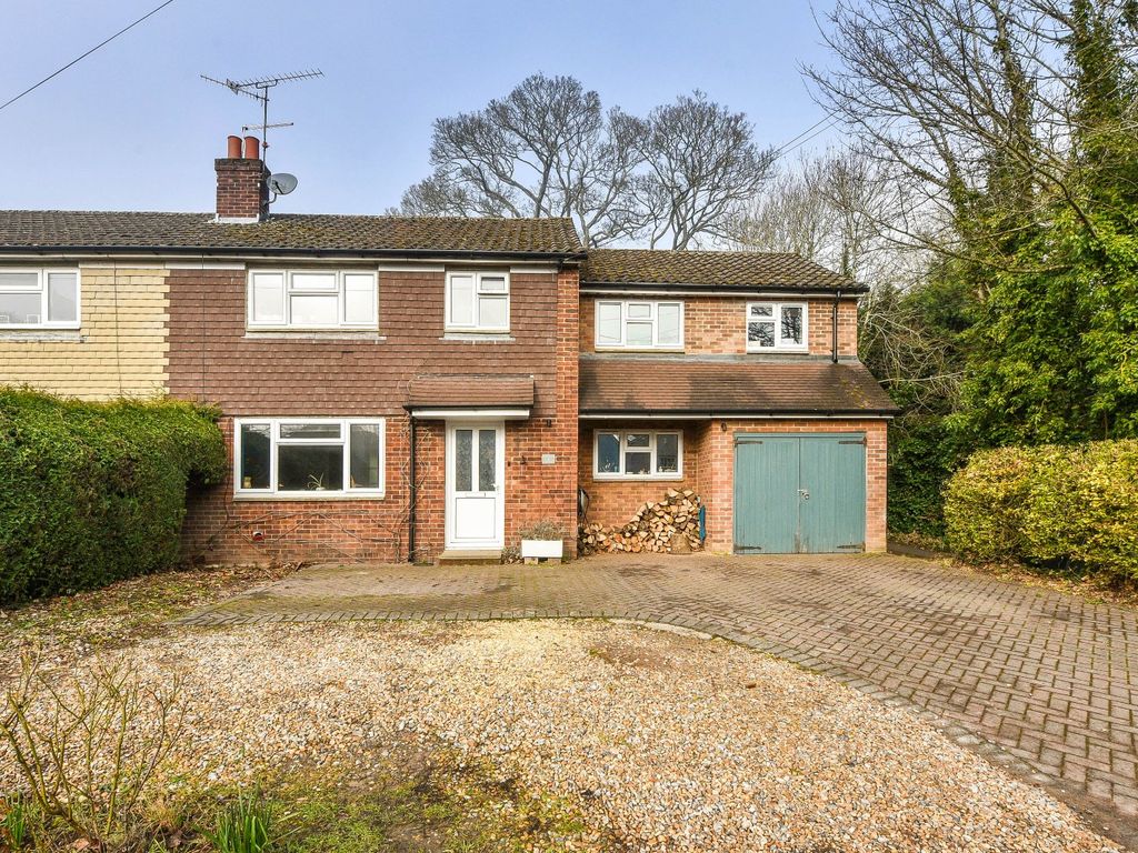 5 bed semidetached house for sale in London Road, Holybourne, Alton, Hampshire GU34 Zoopla