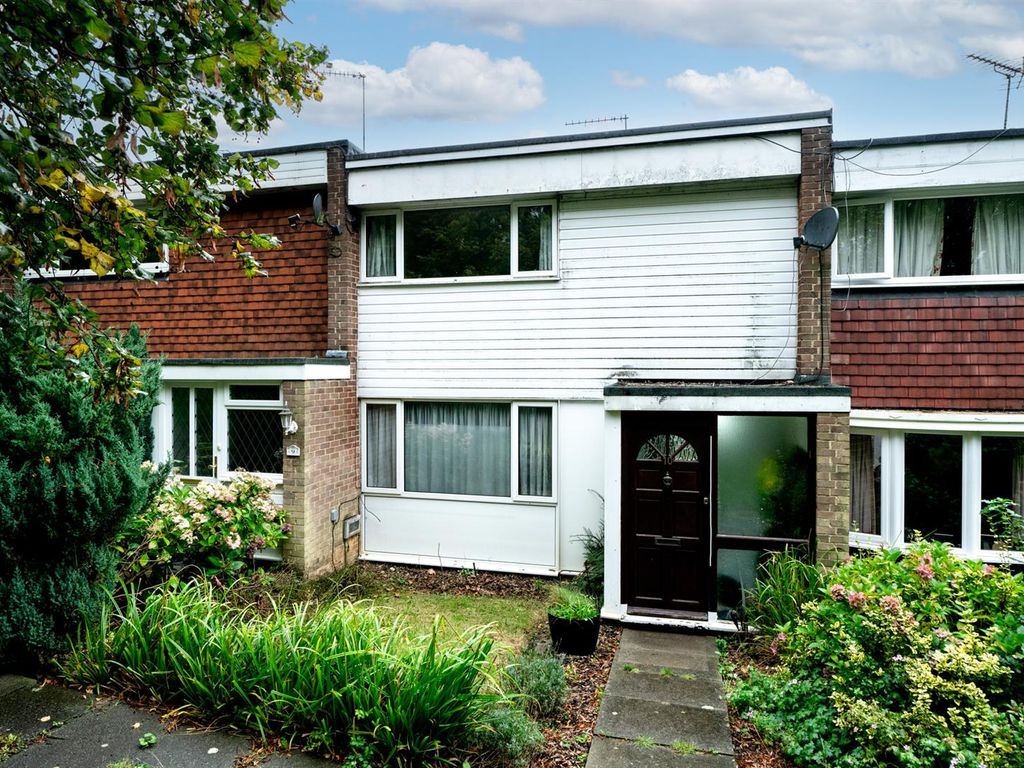 2 bed property for sale in Airedale, Hemel Hempstead HP2, £300,000 Zoopla