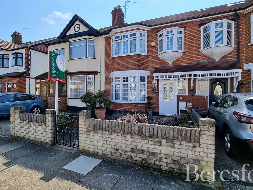 3 bed terraced house for sale in Woodfield Drive, Gidea Park RM2 Zoopla
