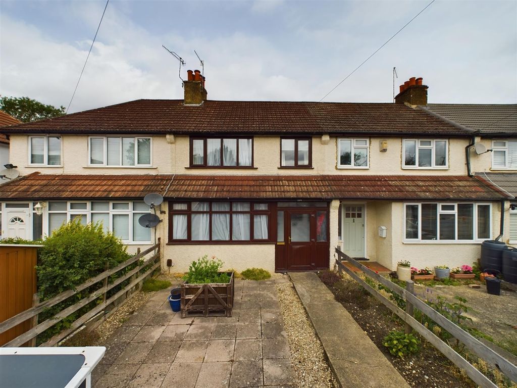 3 bed terraced house for sale in Chipstead Valley Road, Coulsdon CR5