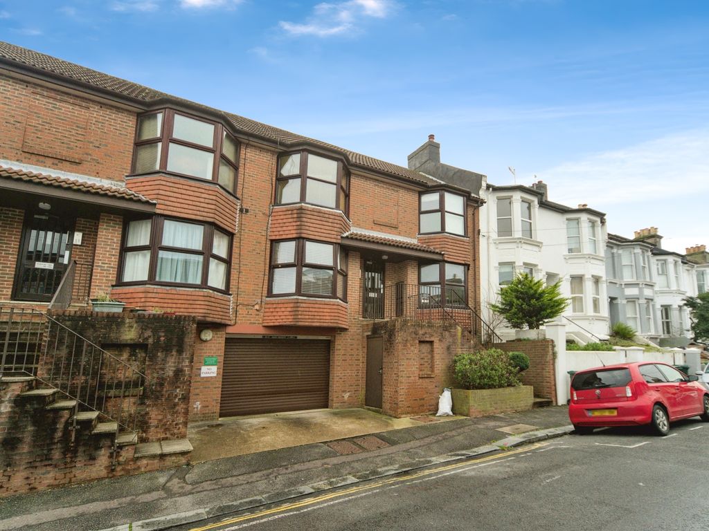 1 bed flat for sale in Bonchurch Road, Brighton, East Sussex BN2, £