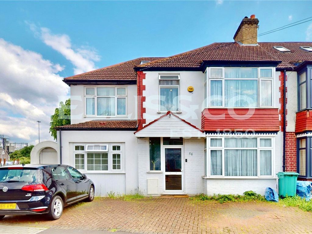 6 bed semidetached house for sale in Park Road, Wembley HA0, £925,000