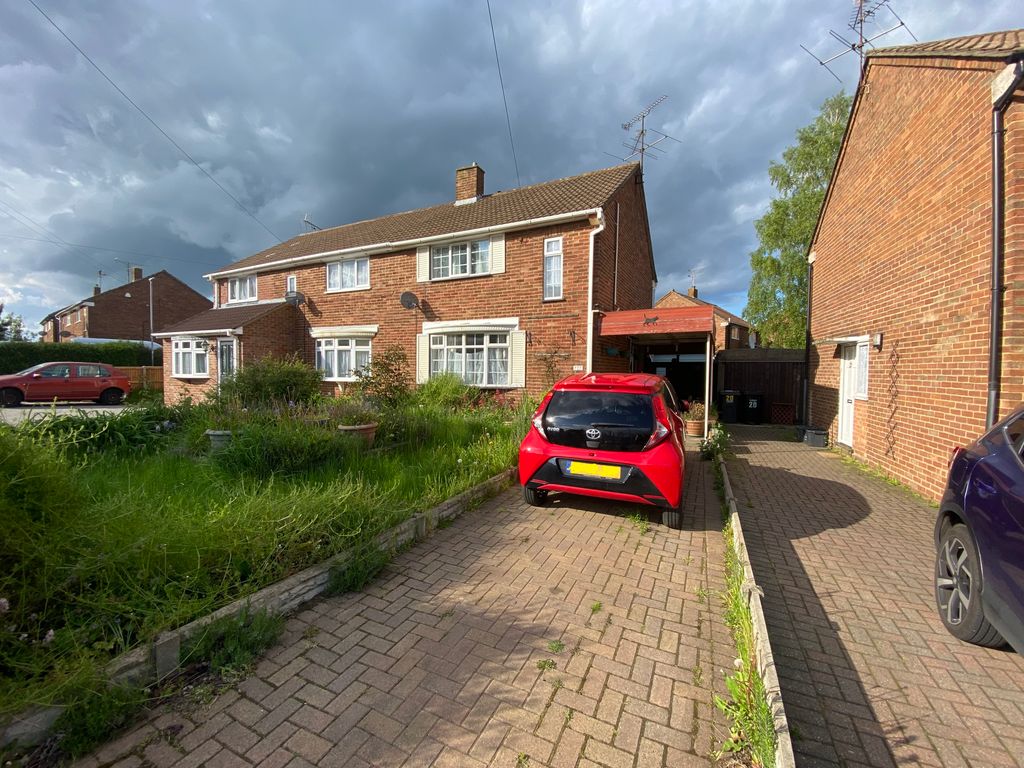 3 bed property to rent in Lalleford Road, Luton LU2 Zoopla