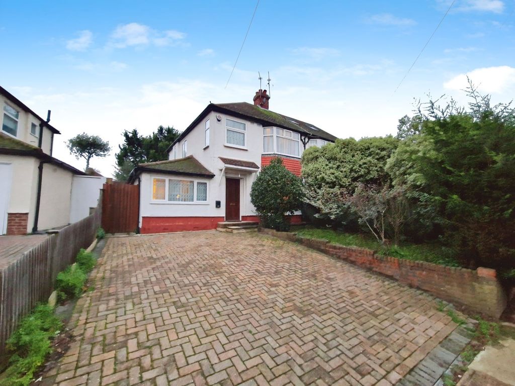 4 bed semidetached house for sale in College View, Mottingham, London