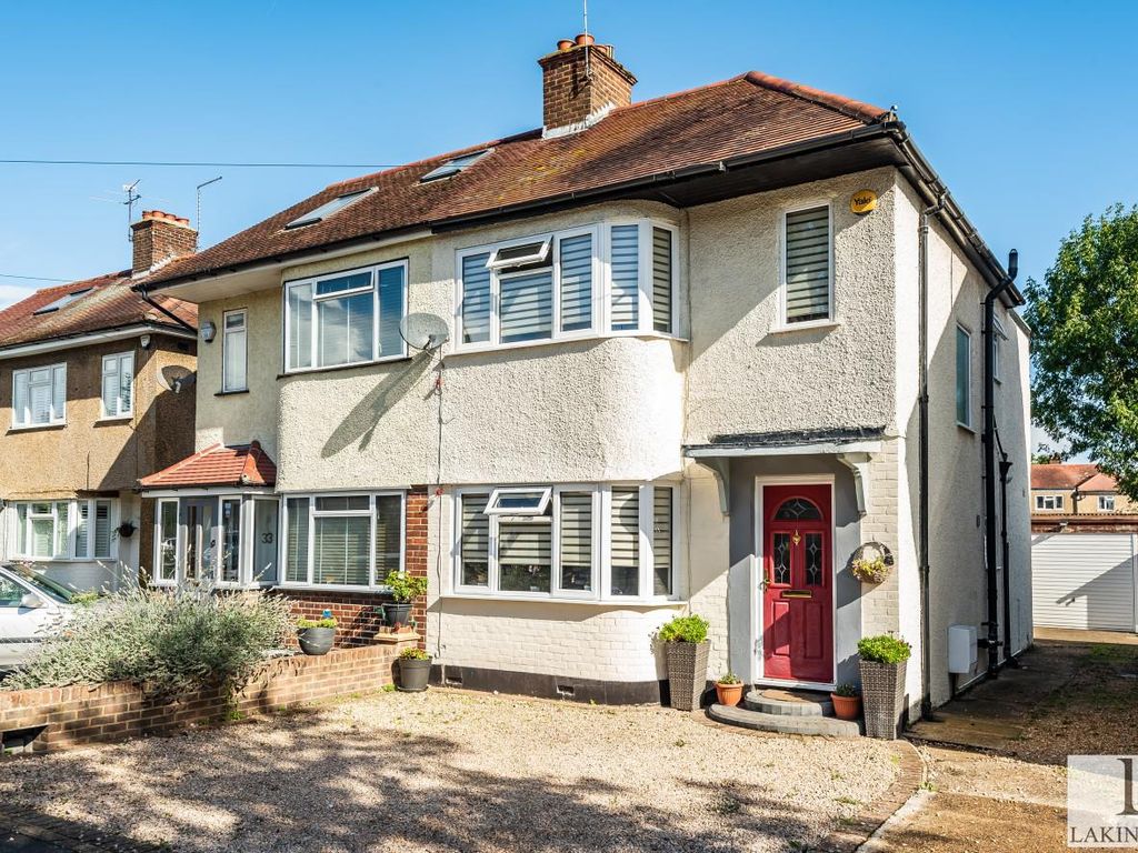 3 bed semidetached house for sale in Milverton Drive, Ickenham