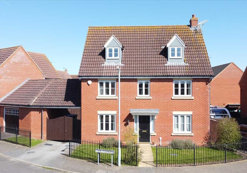5 bed detached house for sale in The Fishers, Kesgrave, Ipswich IP5
