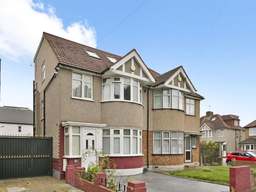 4 bed semidetached house for sale in Danemead Grove, Northolt UB5, £