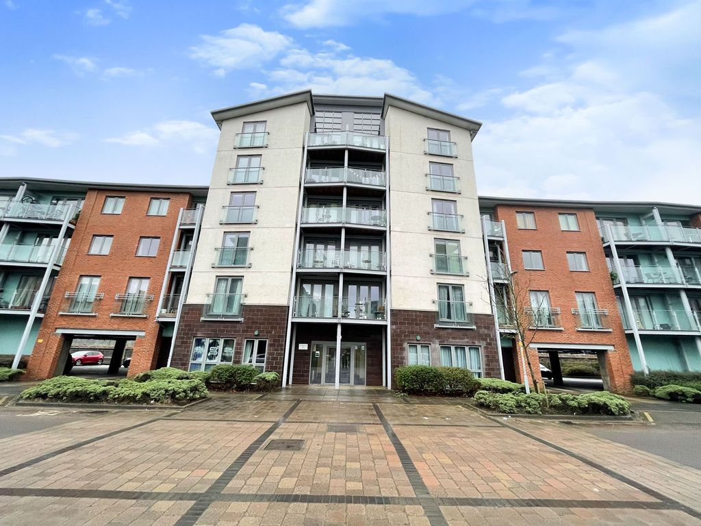 2 bed flat for sale in Worsdell Drive, Gateshead NE8 Zoopla