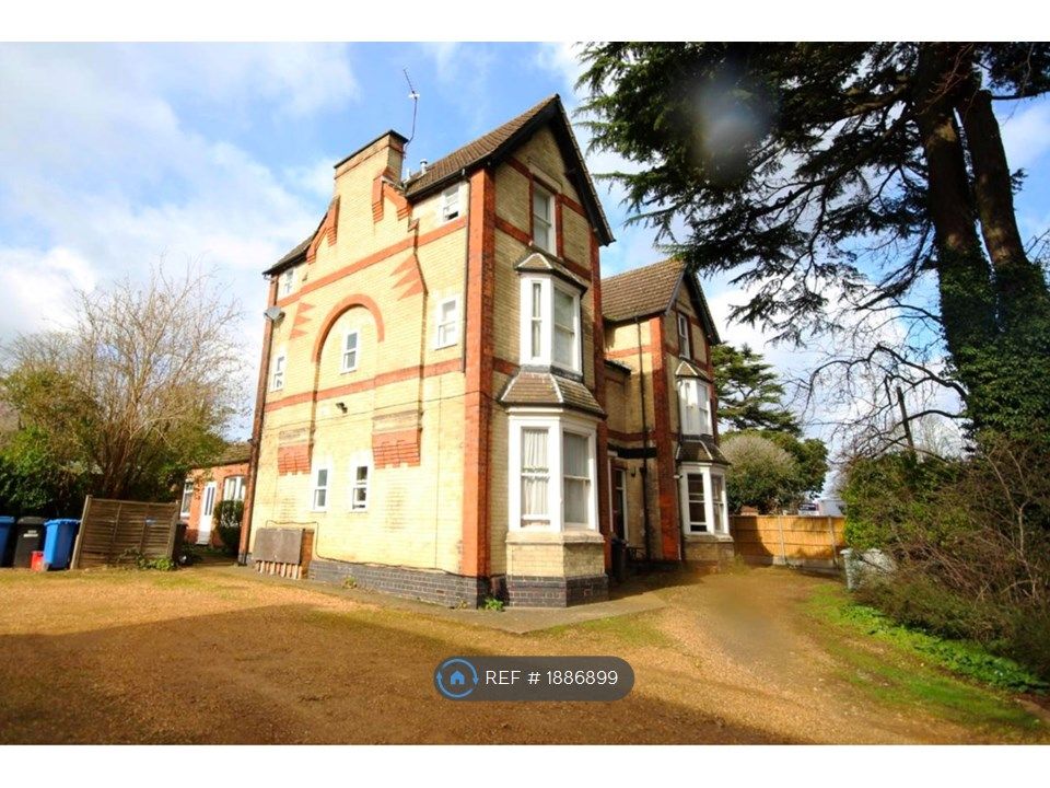 1 bed flat to rent in Kettering, Kettering NN15, £695 pcm Zoopla